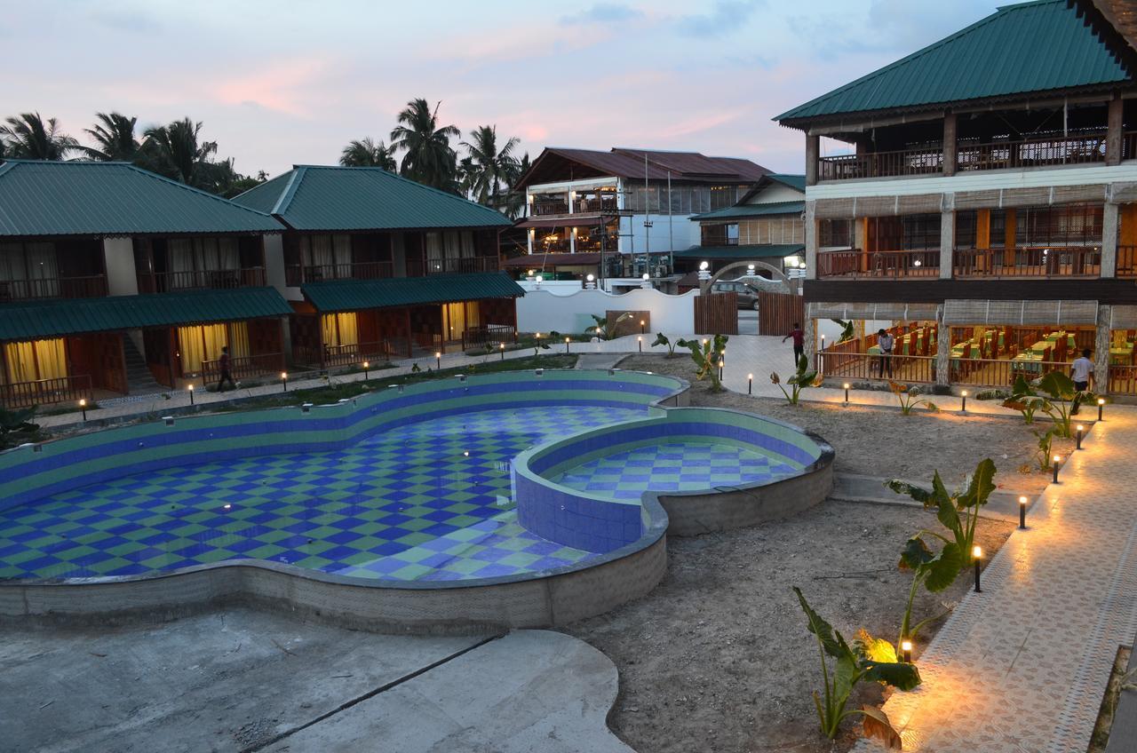 Holiday Inn Beach Resort Neill Island Exterior foto